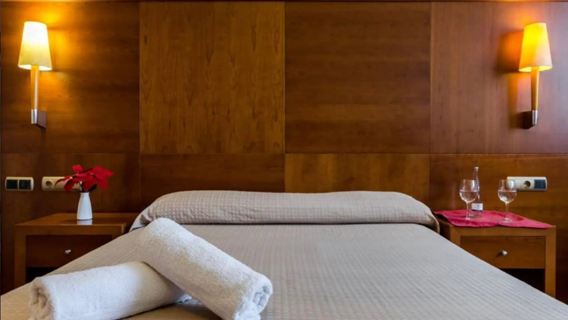 Hotel Saylu Granada 3*,  Spain