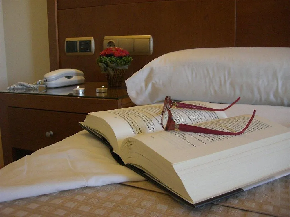 ***  Hotel Saylu Granada Spain