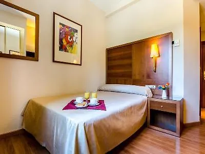 Hotel Saylu Grenade 3*,